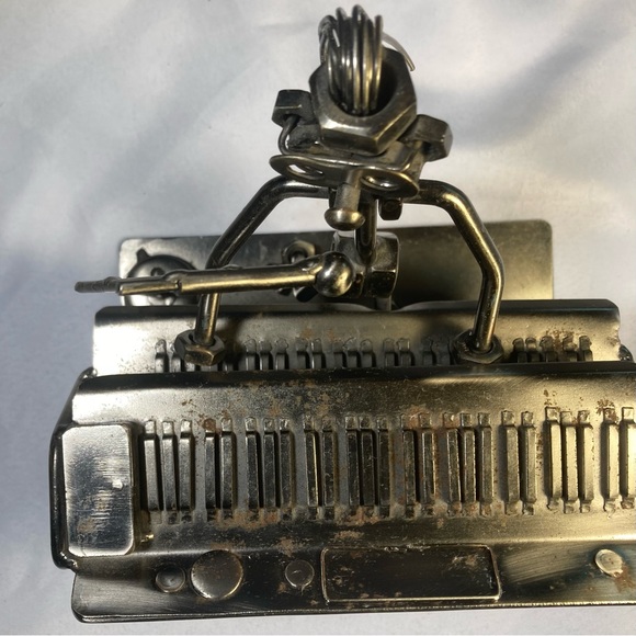 Nuts & Bolts Metal Art Sculpture - Keyboardist Musician Playing Dual Keyboards - Picture 13 of 16